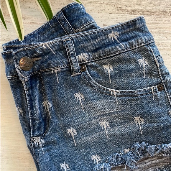 Vintage Havana Blue Jean Shorts Distressed Casual - Picture 4 of 4